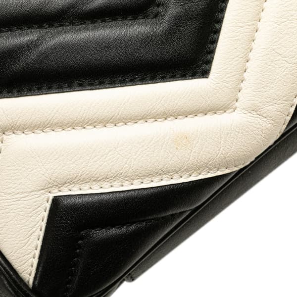 Pre-owned Gucci Medium GG Marmont Matelasse Leather Chain Shoulder Bag Black