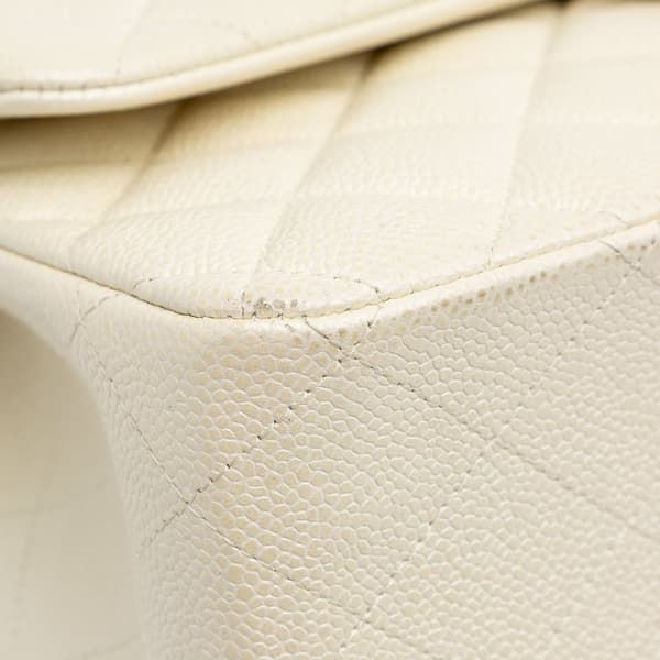 Pre-owned Chanel Jumbo Classic Caviar Double Flap White