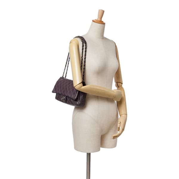 Pre-owned Chanel Medium Quilted Caviar Easy Flap Purple