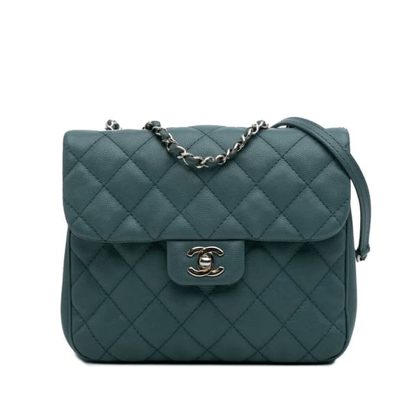 Pre-owned Chanel Medium Quilted Caviar Urban Companion Flap Blue