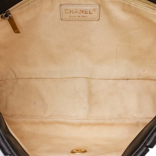 Pre-owned Chanel Quilted Calfskin Chic Quilt Flap Gray