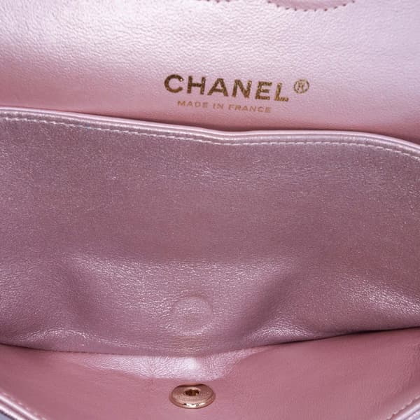 Pre-owned Chanel Medium Classic Iridescent Calfskin Double Flap Pink
