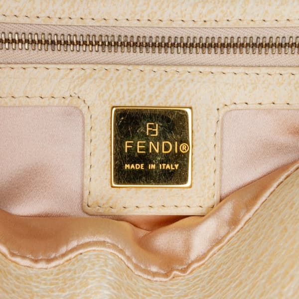 Pre-owned Fendi Large Calfskin Mamma Forever Shoulder Bag White