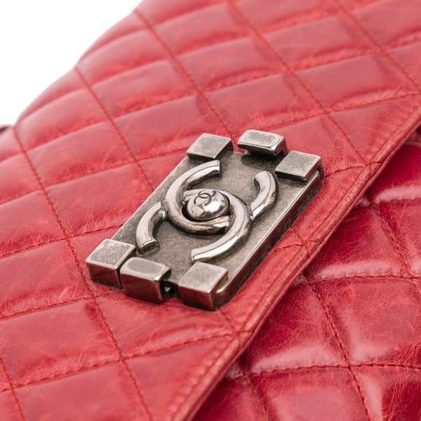 Pre-owned Chanel Quilted Glazed Calfskin Soft Boy Flap Red