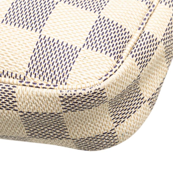 Pre-owned Louis Vuitton Damier Azur Pochette Accessoires White