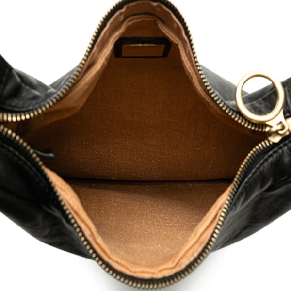 Pre-owned Fendi Leather Oyster Shoulder Bag Black