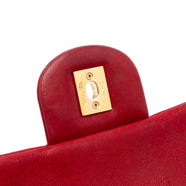Pre-owned Chanel Large Iridescent Calfskin Chic Quilt Flap Red