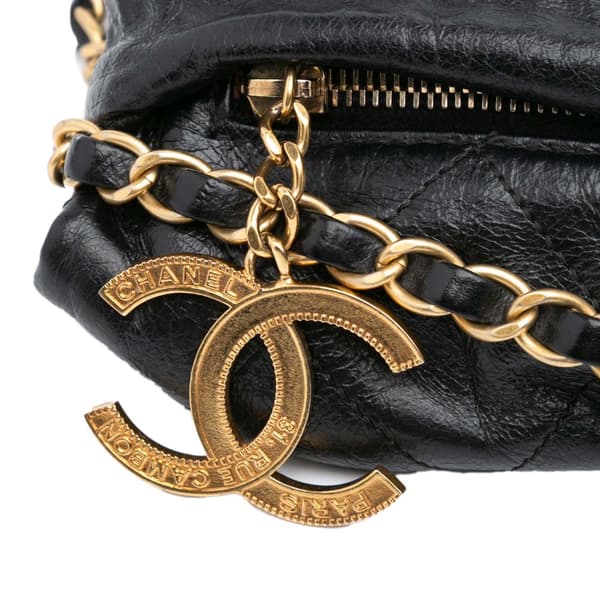 Pre-owned Chanel Quilted Calfskin Midnight Swim Baluchon Bag Black