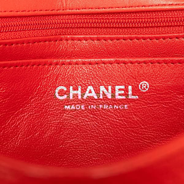 Pre-owned Chanel Medium Classic Perforated Lambskin Single Flap Red