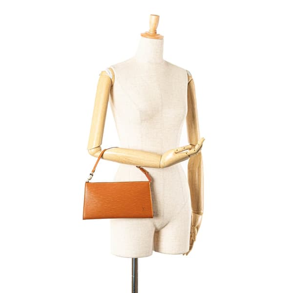 Pre-owned Louis Vuitton Epi Pochette Accessoires Brown