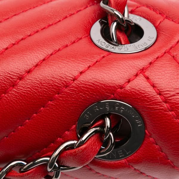 Pre-owned Chanel Medium Lambskin CC Crossing Flap Red