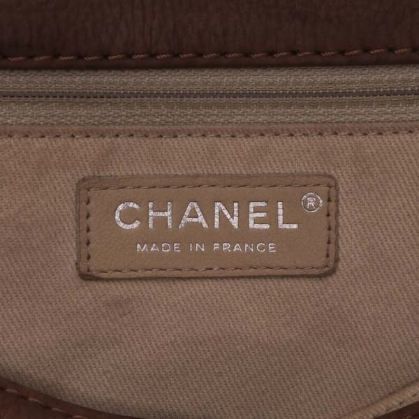Pre-owned Chanel Large Quilted Nubuck Natural Beauty Split Pocket Flap Brown