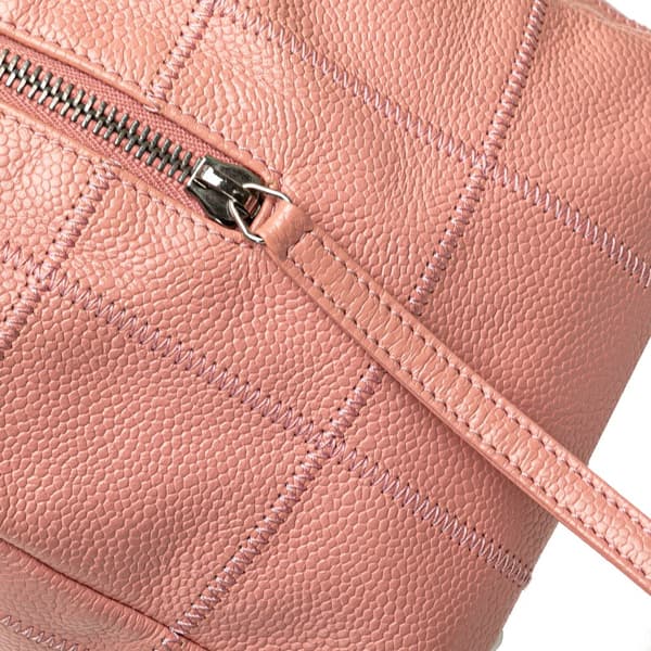 Pre-owned Chanel Choco Bar Caviar Shoulder Bag Pink