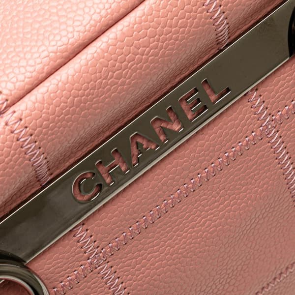 Pre-owned Chanel Choco Bar Caviar Shoulder Bag Pink