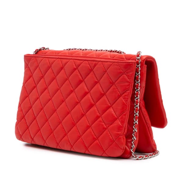 Pre-owned Chanel Quilted Calfskin Tender Touch Flap Red
