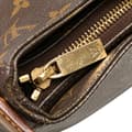 Miniatyrbilde 7 av 10: Pre-owned Louis Vuitton Monogram Looping GM Brown