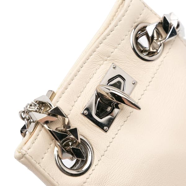 Pre-owned Givenchy Leather Shark Lock Chain Shoulder Bag White
