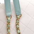 Miniatyrbillede 10 af 10: Pre-owned Chanel CC Quilted Calfskin Single Flap White