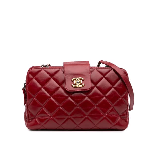 Pre-owned Chanel Quilted Glazed Calfskin Daily Walk Double Zip Shoulder Bag Red