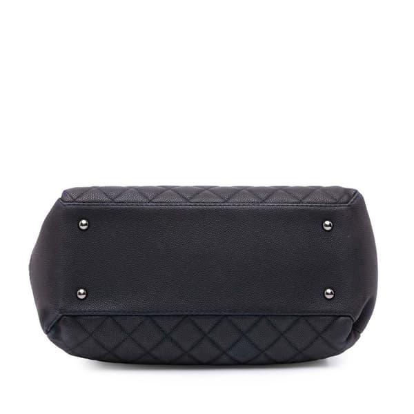 Pre-owned Chanel Medium Quilted Iridescent Caviar Lady Pearly Flap Blue