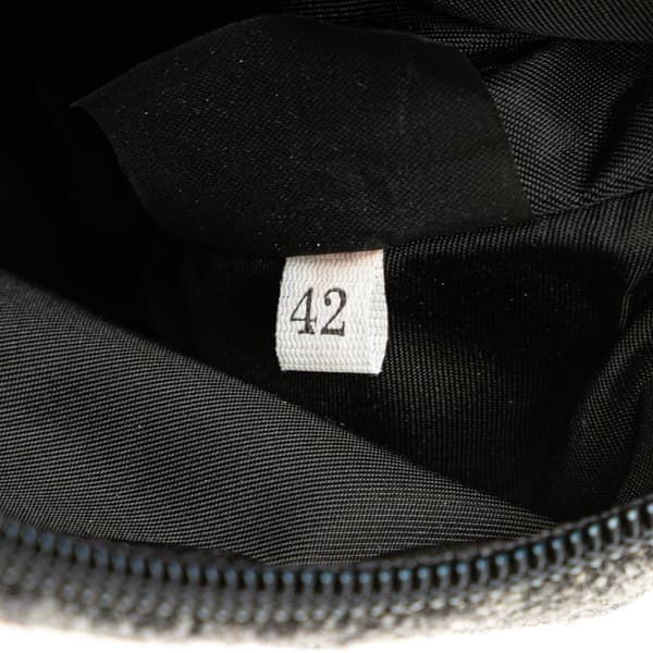 Pre-owned Prada Wool Shoulder Bag Gray