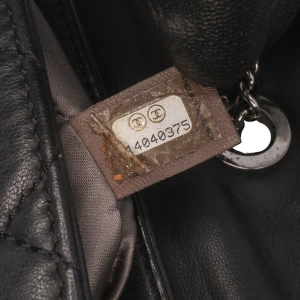 Pre-owned Chanel Medium Quilted Lambskin Coco Rain Flap Black