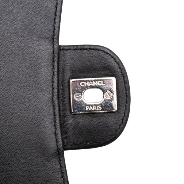 Pre-owned Chanel Medium Quilted Lambskin Clams Pocket Accordion Flap Black