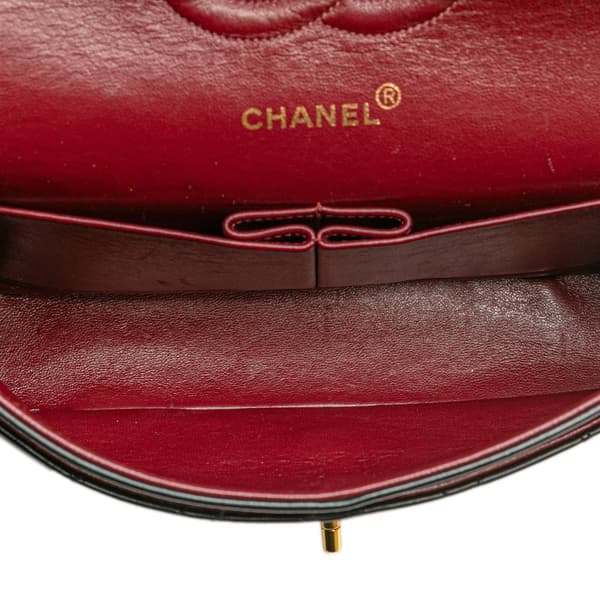 Pre-owned Chanel Medium Classic Lambskin Double Flap Black