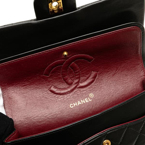 Pre-owned Chanel Medium Classic Lambskin Double Flap Black