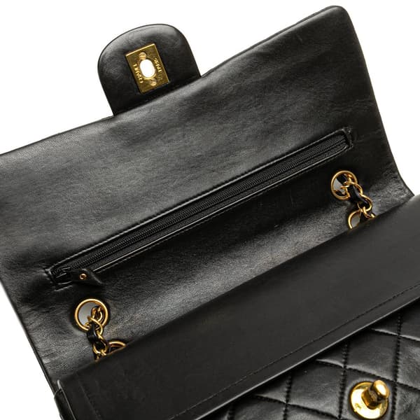 Pre-owned Chanel Medium Classic Lambskin Double Flap Black