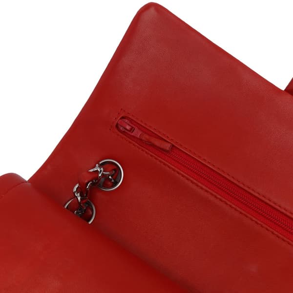 Pre-owned Chanel Medium Classic Lambskin Double Flap Red