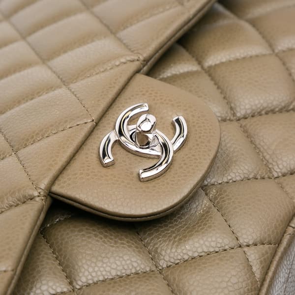Pre-owned Chanel Jumbo Classic Caviar Double Flap Brown
