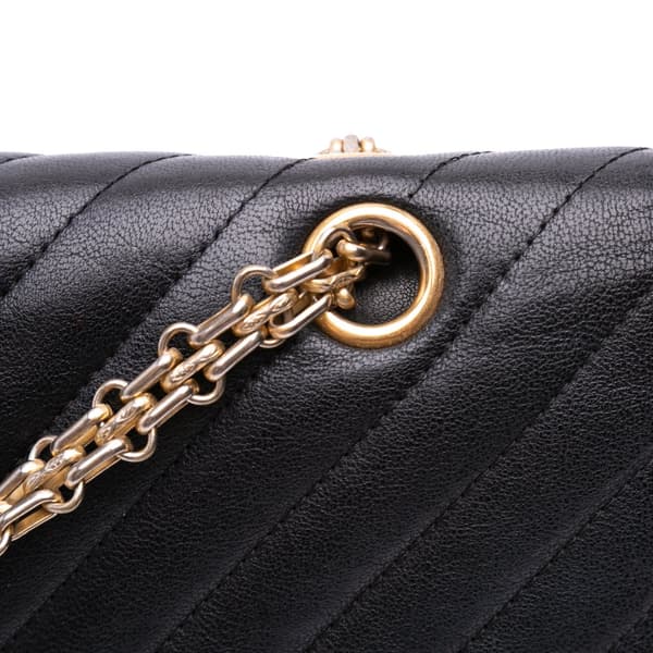 Pre-owned Chanel Reissue 2.55 Chevron Sheepskin Double Flap 227 Black