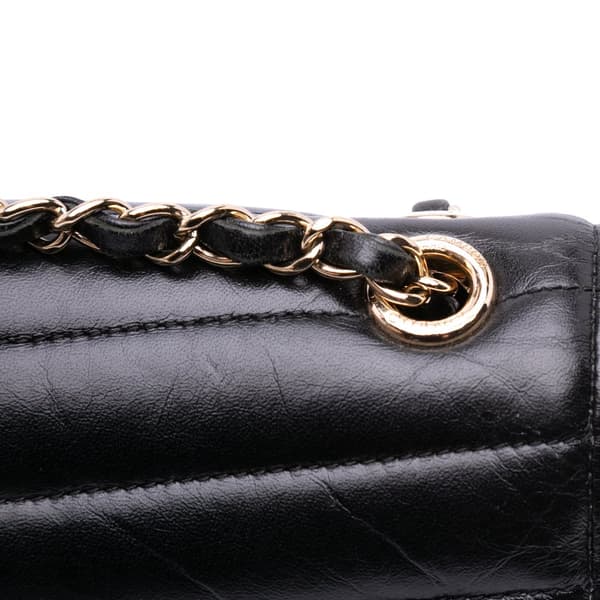 Pre-owned Chanel Chevron Shiny Lambskin Miroir Flap Black