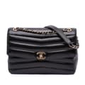 Miniatyrbild 1 av 10: Pre-owned Chanel Chevron Shiny Lambskin Miroir Flap Black
