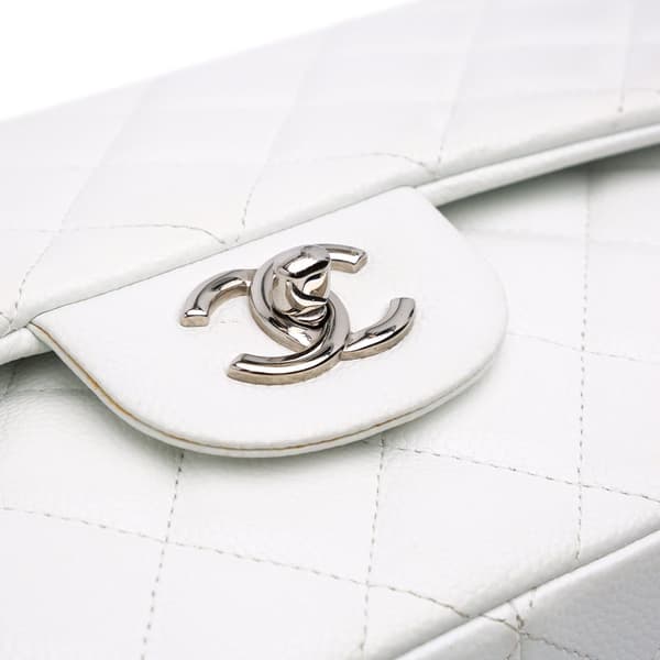 Pre-owned Chanel Jumbo Classic Caviar Double Flap White
