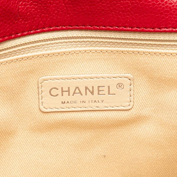 Pre-owned Chanel Medium Glazed Caviar Nature Flap Red