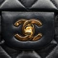 Miniatyrbillede 8 af 10: Pre-owned Chanel Medium Classic Lambskin Double Flap Blue