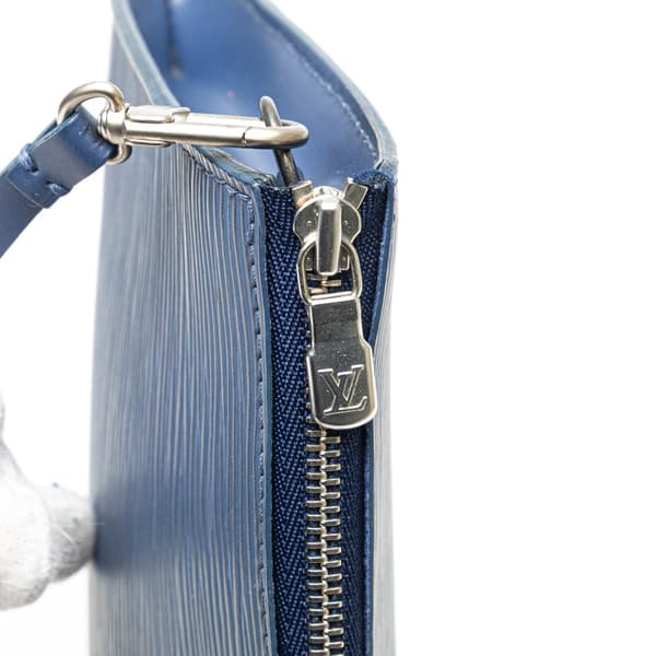 Pre-owned Louis Vuitton Epi Pochette Accessoires Blue
