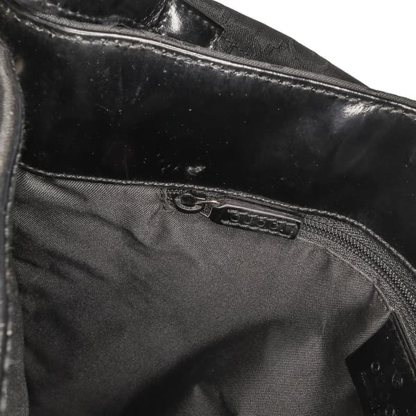 Pre-owned Gucci GG Nylon Shoulder Bag Black
