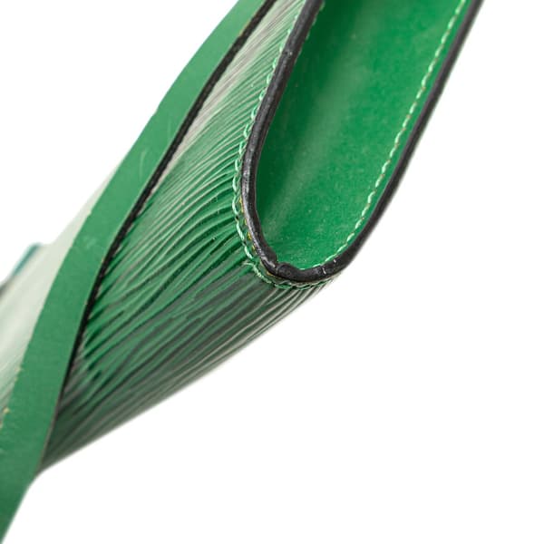 Pre-owned Louis Vuitton Epi Pochette Accessoires Green