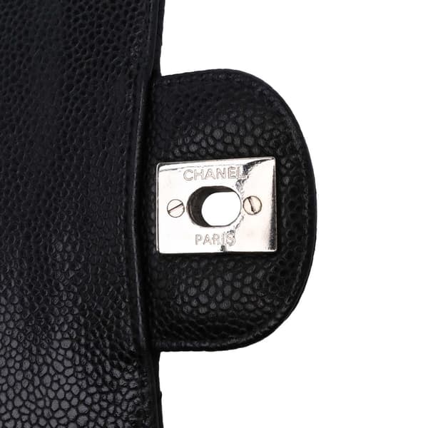 Pre-owned Chanel Medium Classic Caviar Double Flap Black