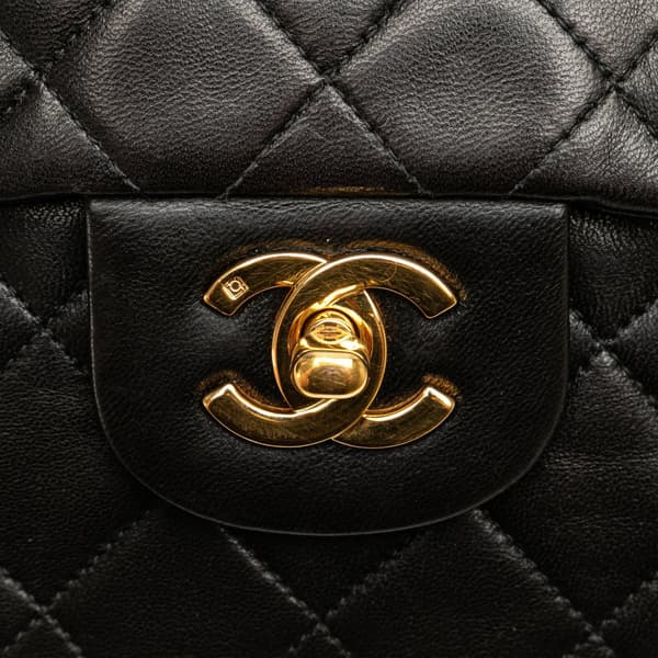 Pre-owned Chanel Small Classic Lambskin Double Flap Black