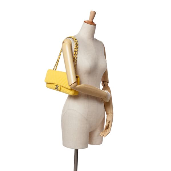 Pre-owned Chanel Chevron Jersey East West Flap Yellow