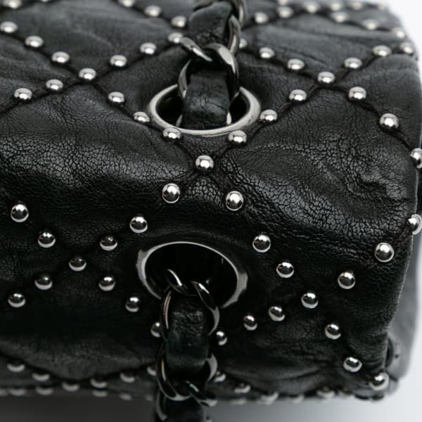 Pre-owned Chanel Washed Lambskin Studded Metal Beauty Flap Black
