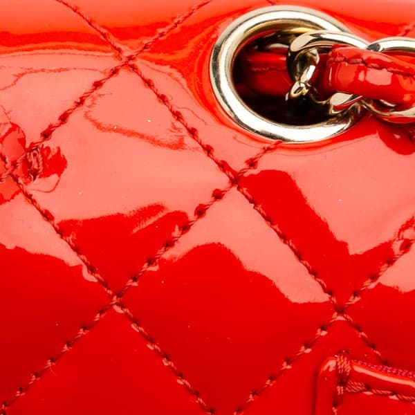 Pre-owned Chanel Medium Classic Patent Valentines Heart Charms Single Flap Red