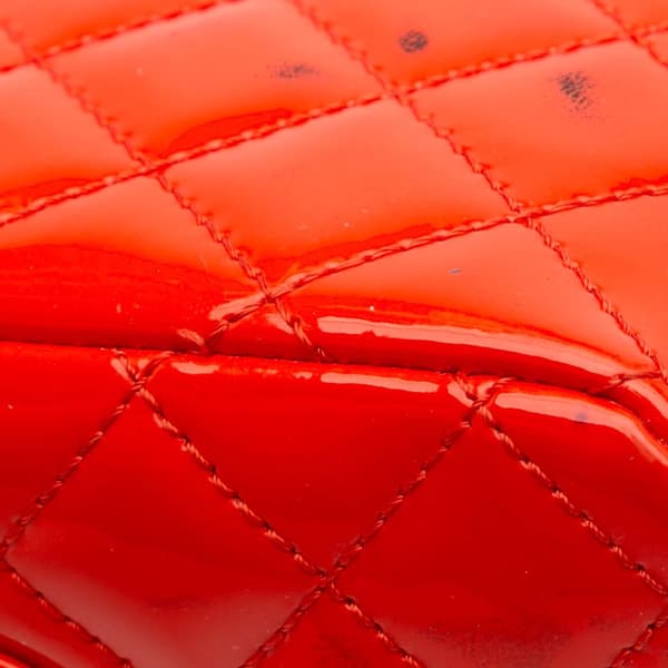 Pre-owned Chanel Medium Classic Patent Valentines Heart Charms Single Flap Red