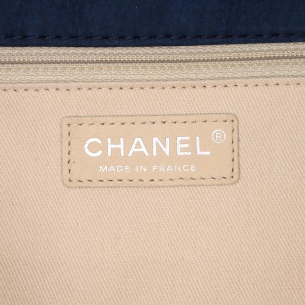 Pre-owned Chanel Medium Quilted Nubuck Natural Beauty Split Pocket Flap Blue