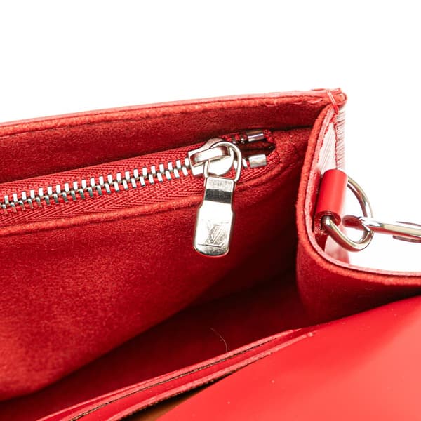 Pre-owned Louis Vuitton Epi Sevigne Clutch Red