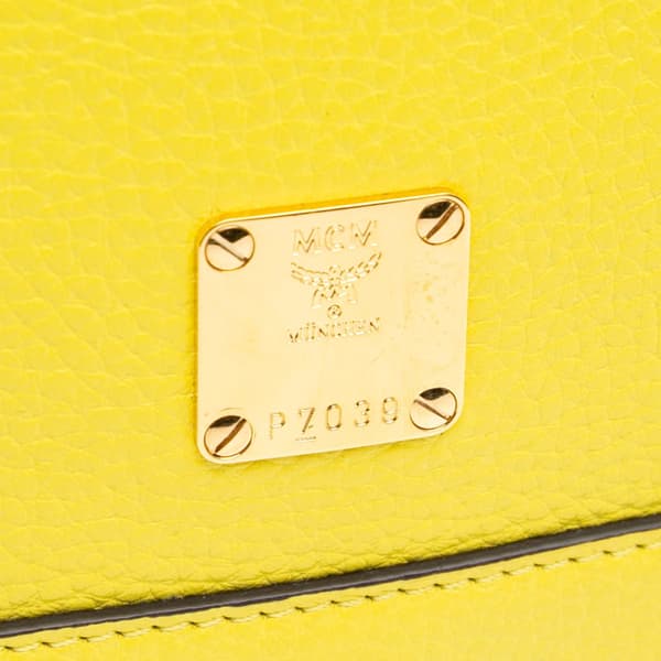 Pre-owned MCM Studded Leather Shoulder Bag Yellow